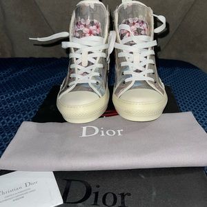 Dior B23 High
Canvas Sorayama Dinosaur Brown